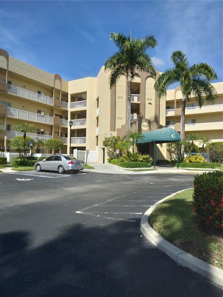 7635 Southampton Terrace 105, Tamarac, FL 33321 photo 21