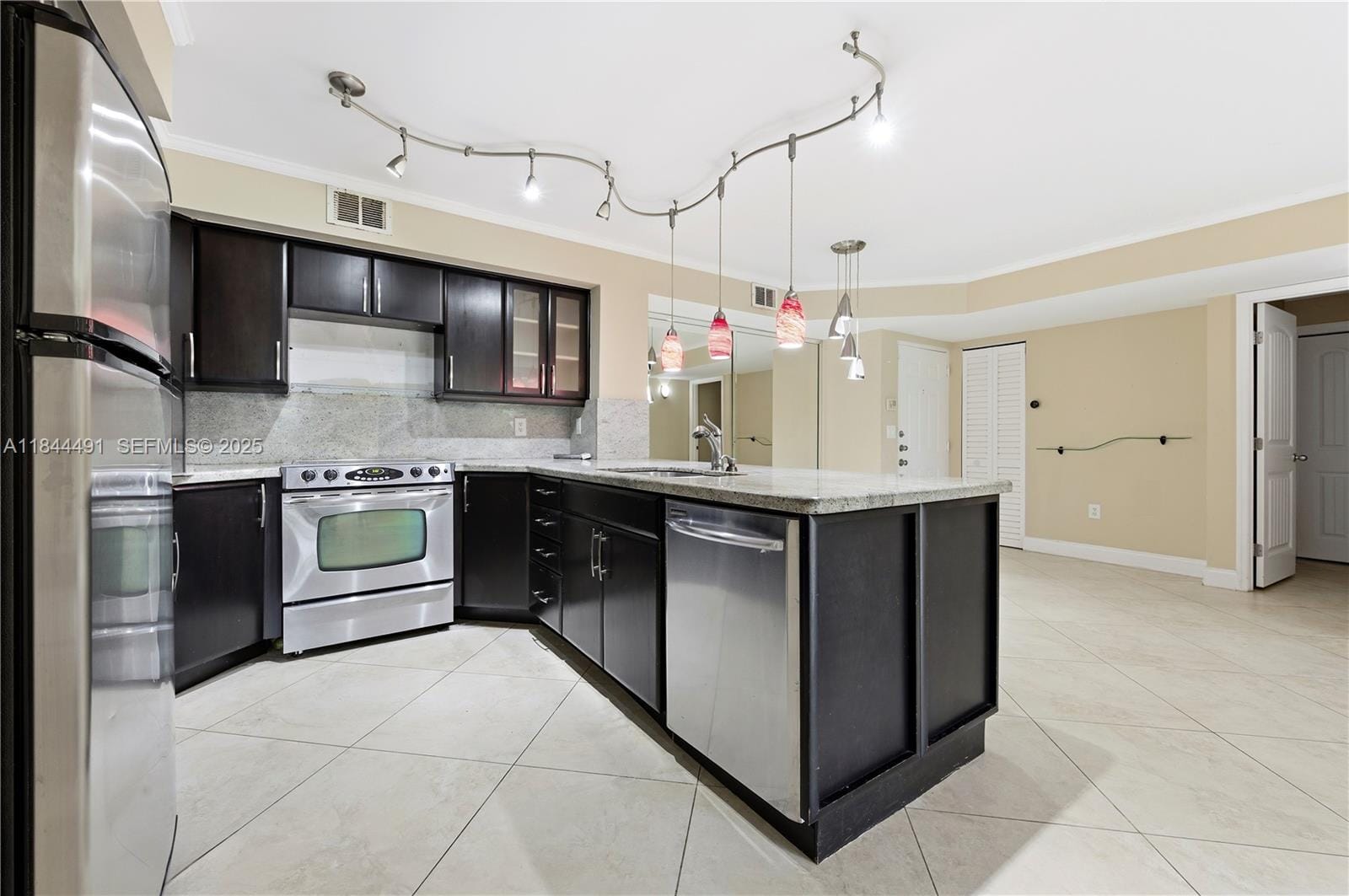 1733 Village Boulevard 108 — photo 8