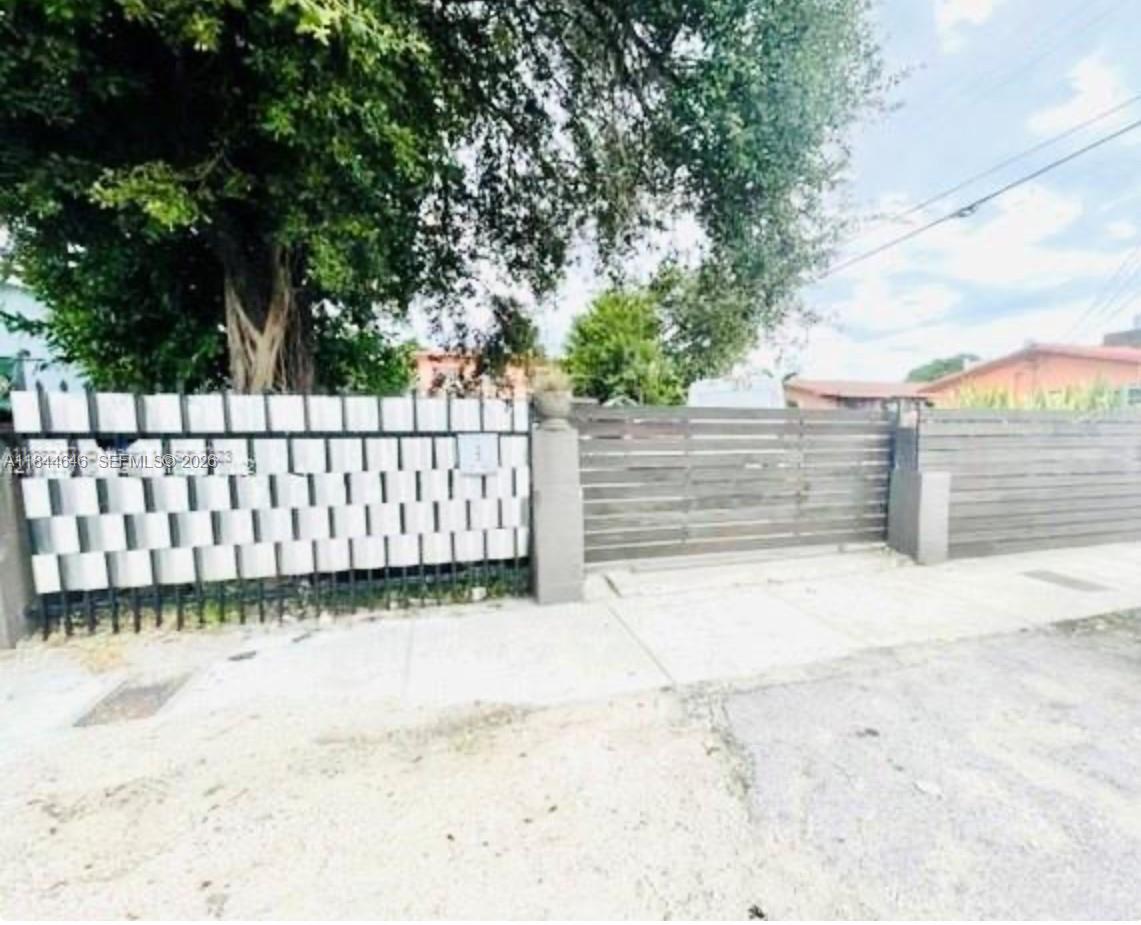 2215 NW 33rd Street, Miami, FL 33142, Miami