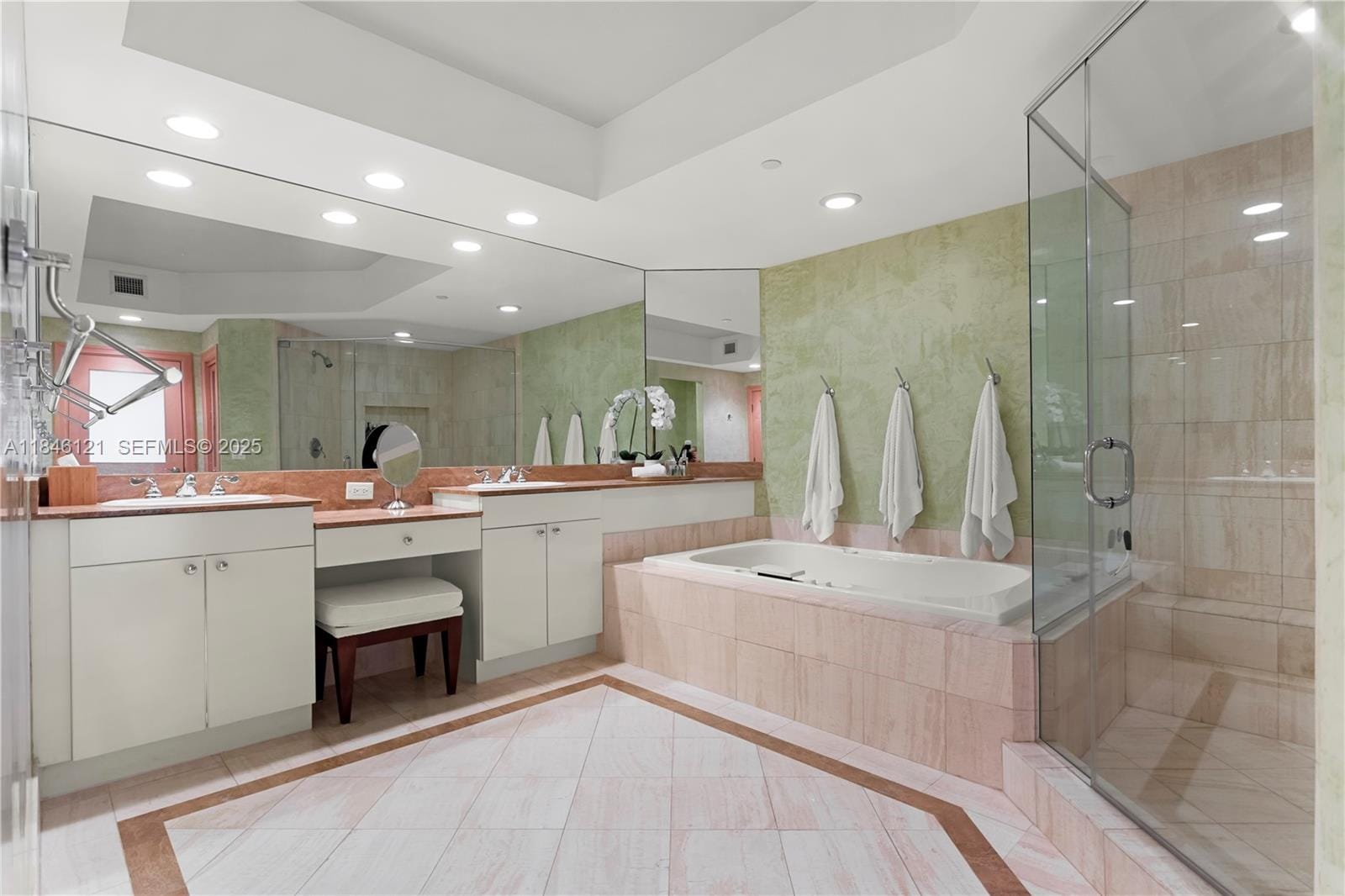 21050 Point Place 1103, Aventura, FL 33180 photo 24