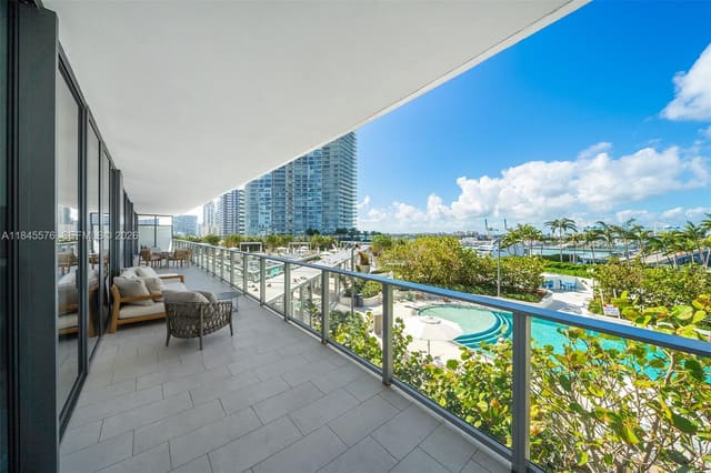 500 Alton Road 803, sold in Park Residences Condo, Miami Beach, FL
