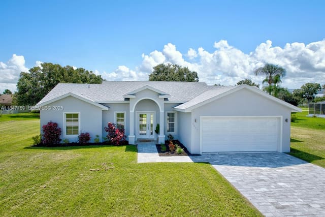 1015 Duane Palmer Boulevard, Sebring, FL 33876