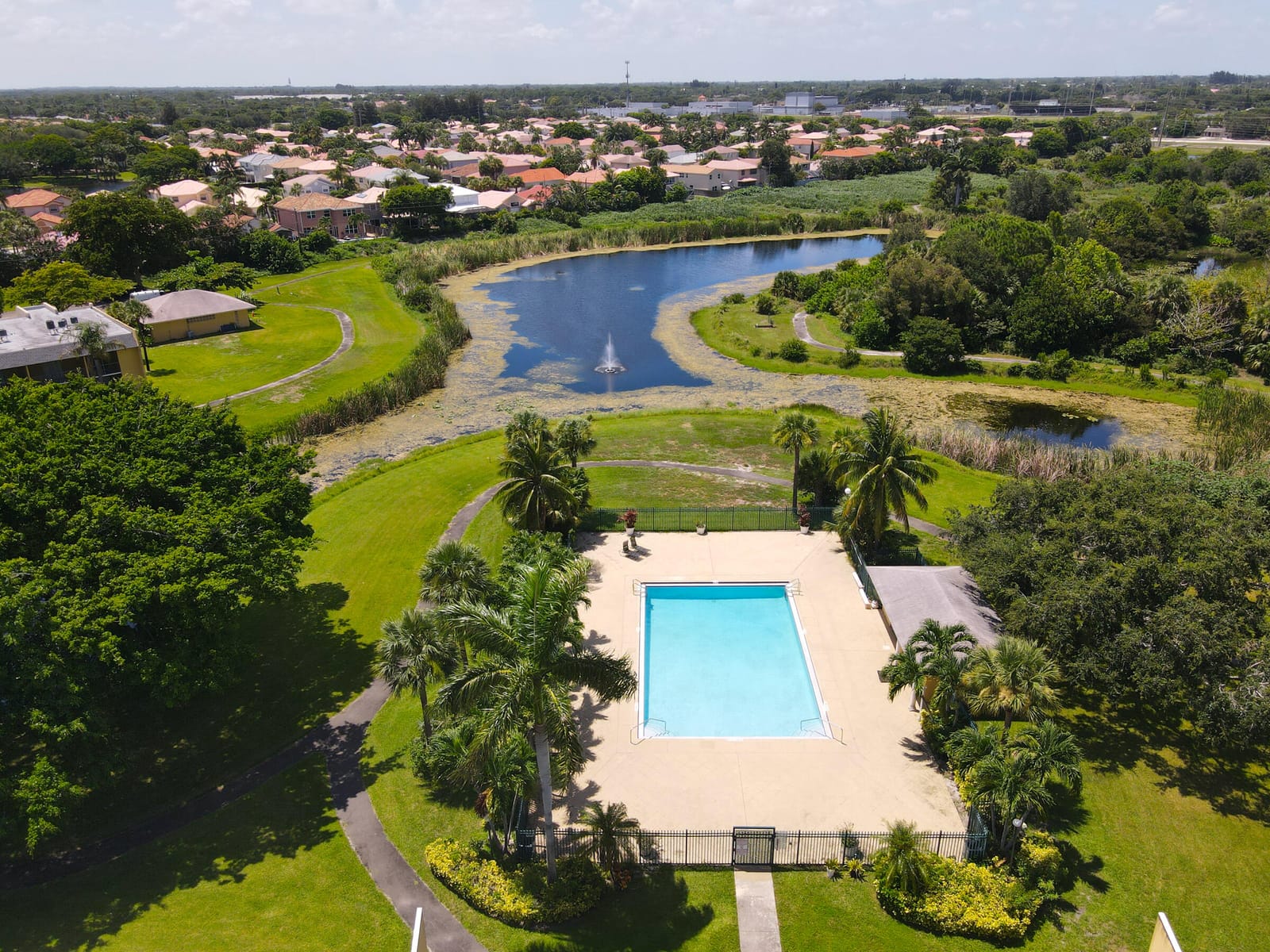 1507 Meadows Circle W, Boynton Beach, FL 33436 photo 23