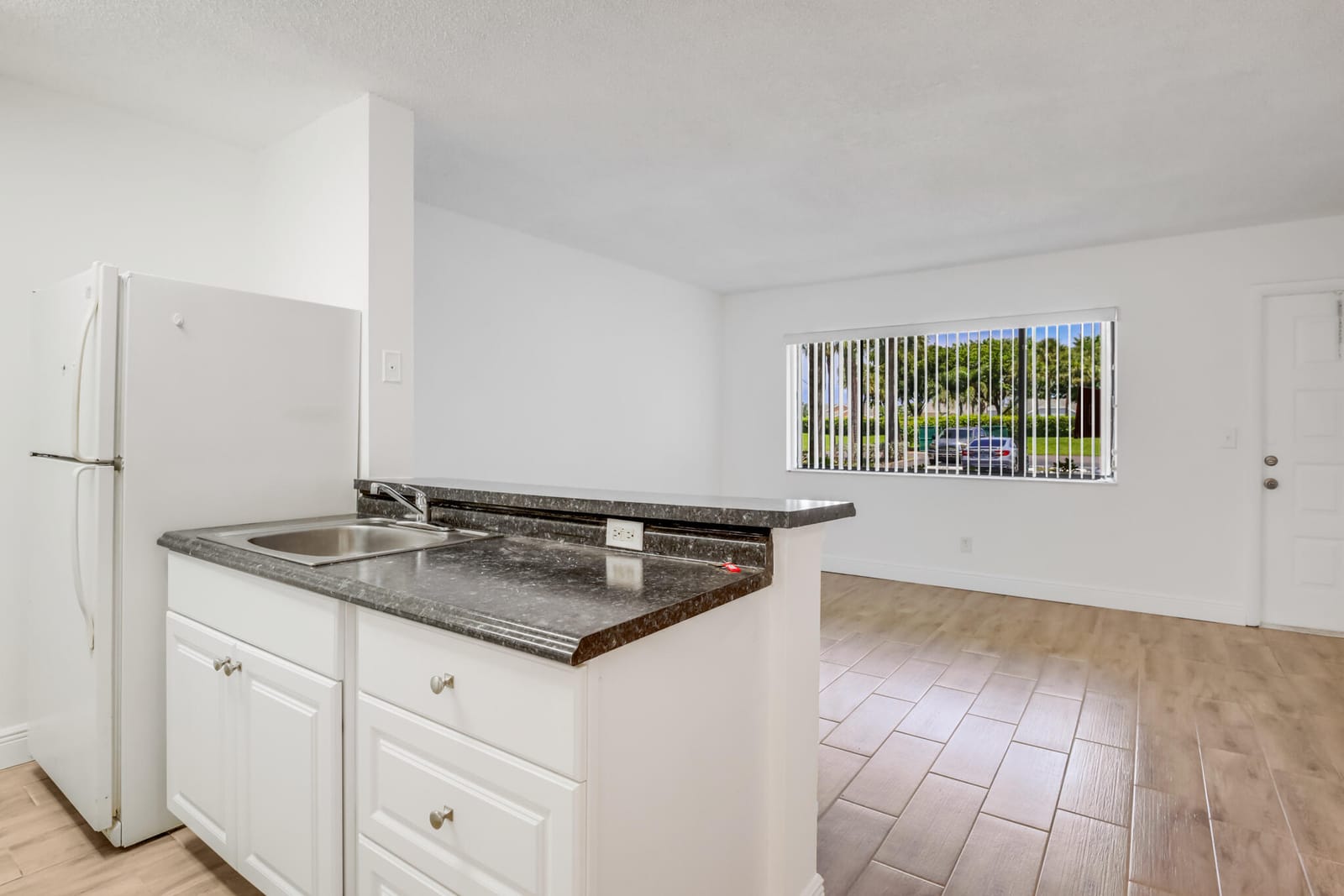 1507 Meadows Circle W, Boynton Beach, FL 33436 photo 6