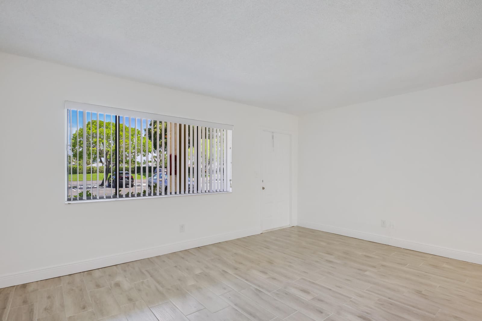 1507 Meadows Circle W, Boynton Beach, FL 33436 photo 8