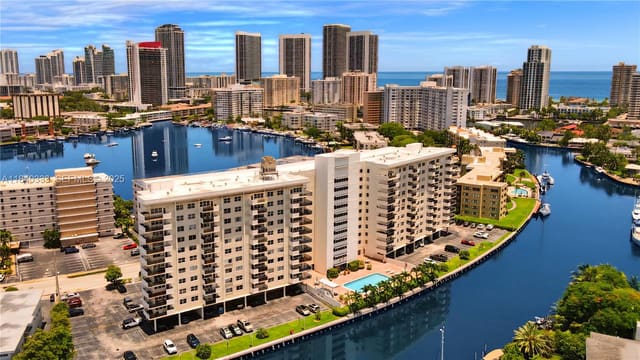 401 Golden Isles Drive 307, Ocean View Towers, Hallandale Beach, FL