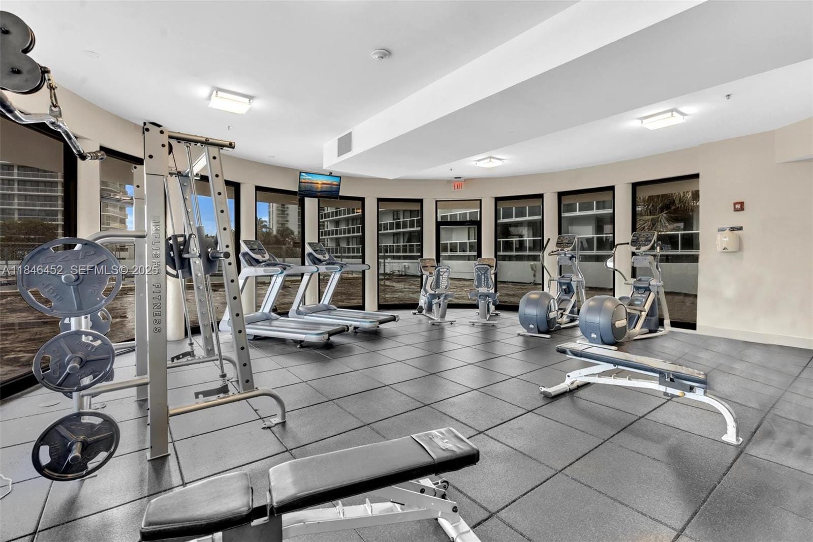 20515 E Country Club Drive 1449, Aventura, FL 33180 photo 28