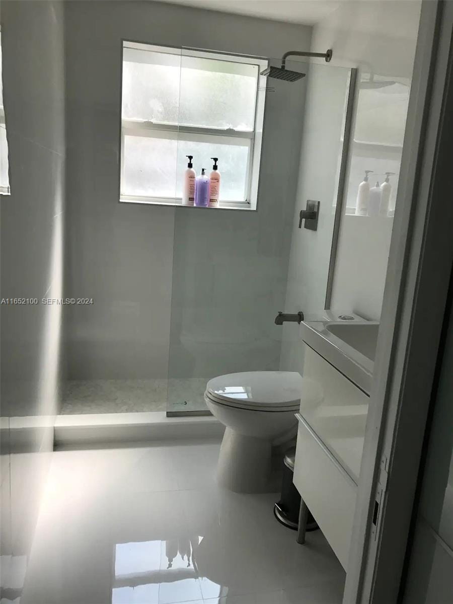 2615 Collins Avenue 24 — photo 7