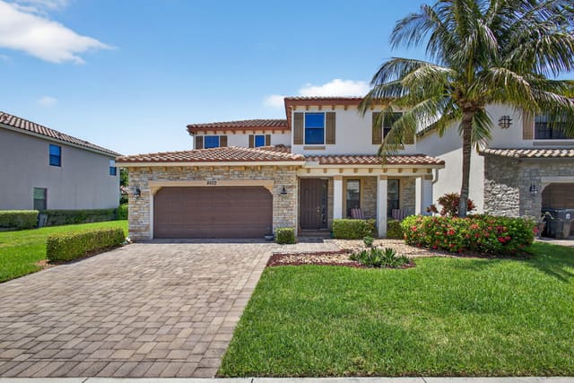 8822 Willow Cove Lane, sold in Gulfstream Preserve, Lake Worth, FL