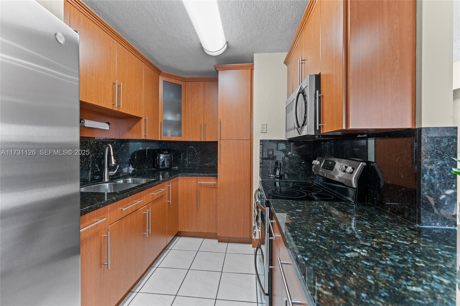 605 NW 72nd Avenue 406, Miami, FL 33126 photo 15
