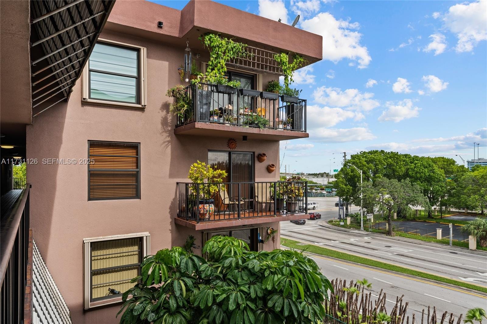 605 NW 72nd Avenue 406, Miami, FL 33126 photo 25