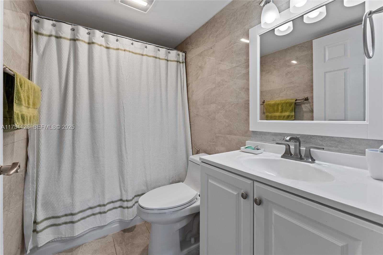 605 NW 72nd Avenue 406 — photo 8