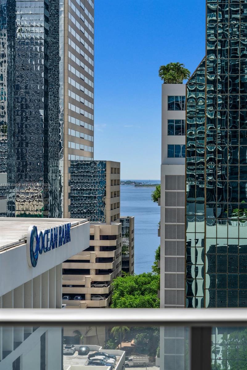 1010 Brickell Avenue 1405, Miami, FL 33131 photo 11
