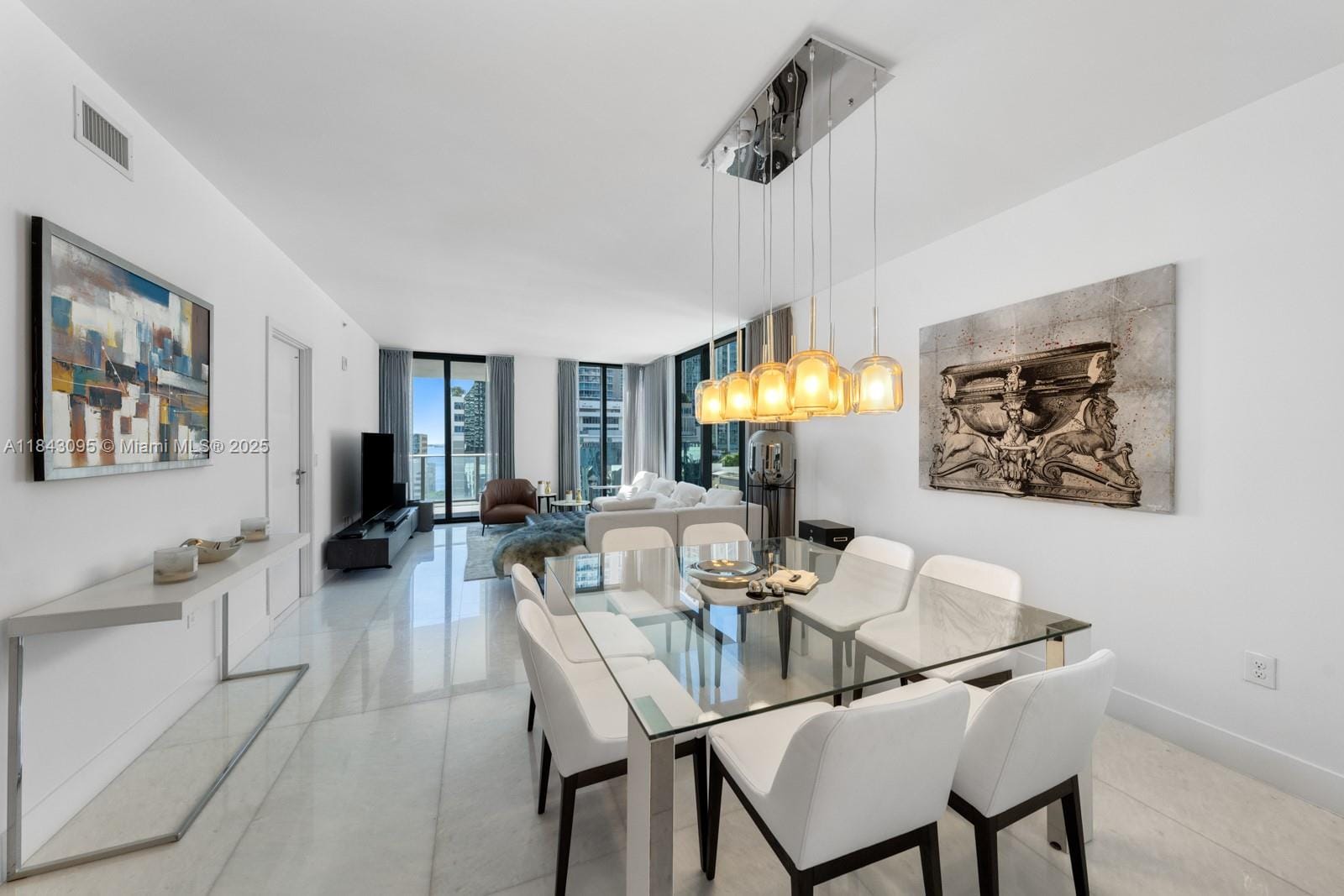 1010 Brickell Avenue 1405, Miami, FL 33131 photo 4