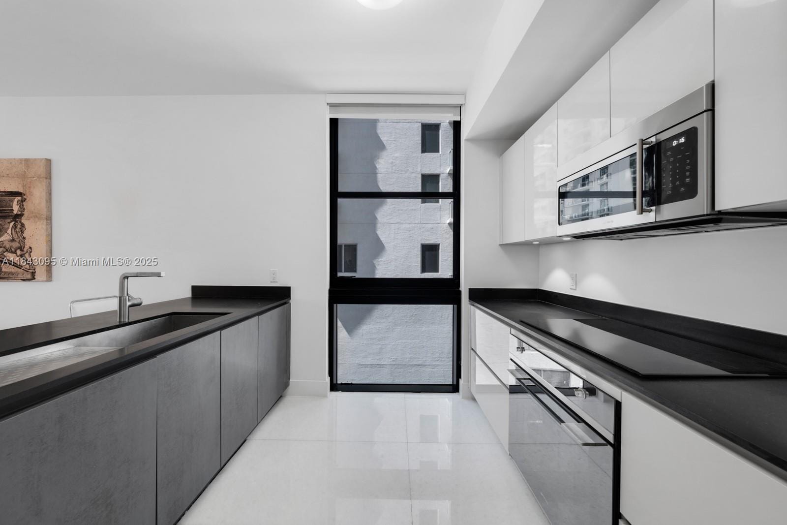 1010 Brickell Avenue 1405, Miami, FL 33131 photo 5