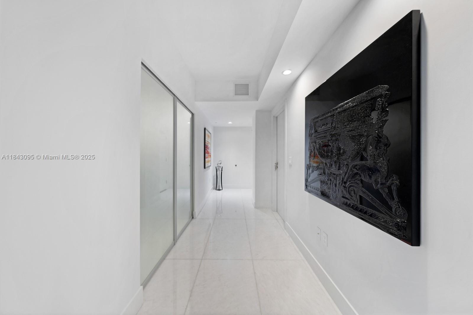 1010 Brickell Avenue 1405, Miami, FL 33131 photo 8
