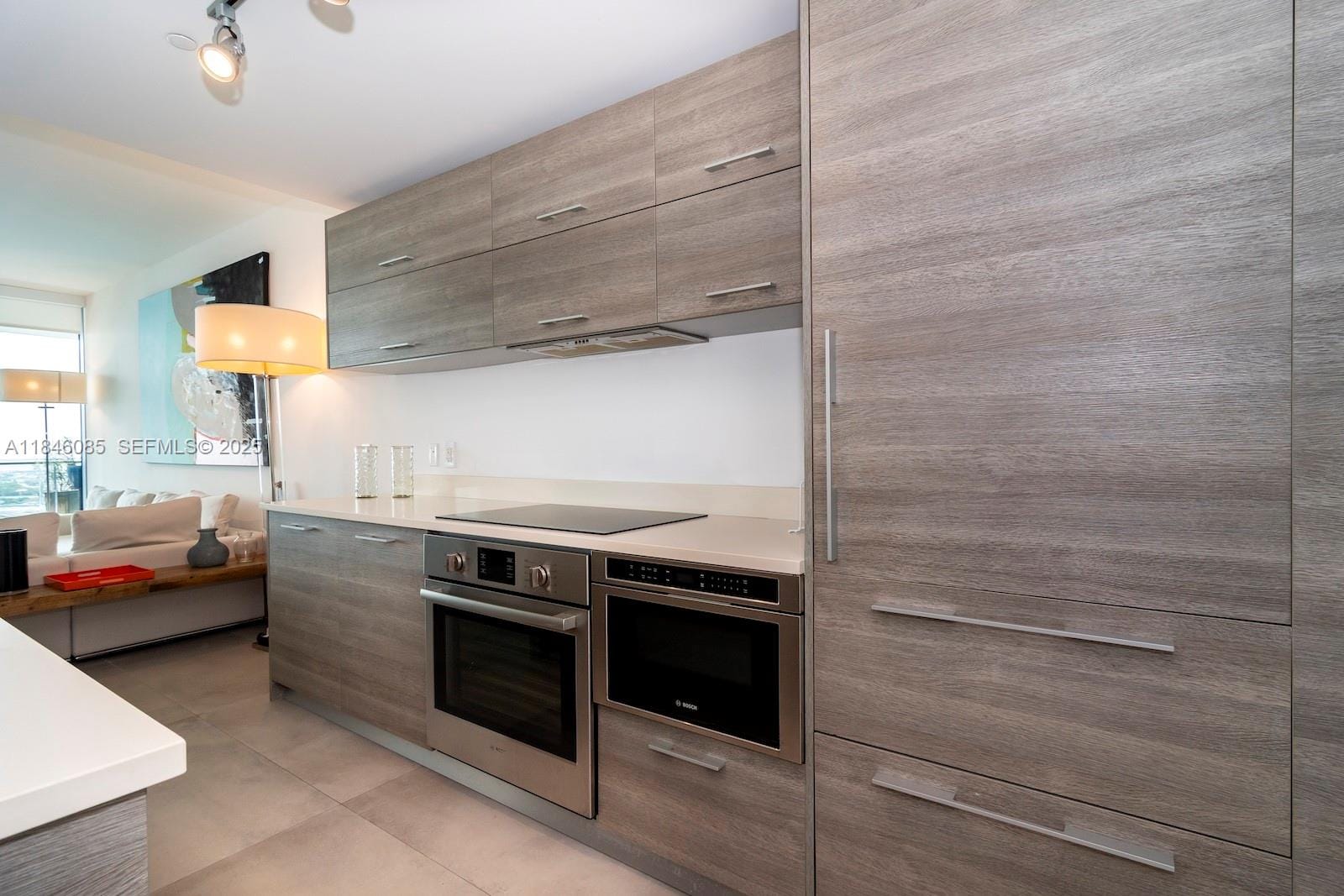 650 NE 32nd Street 4206 — photo 11