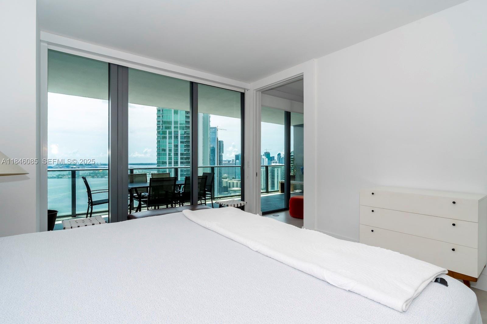 650 NE 32nd Street 4206, Miami, FL 33137 photo 18