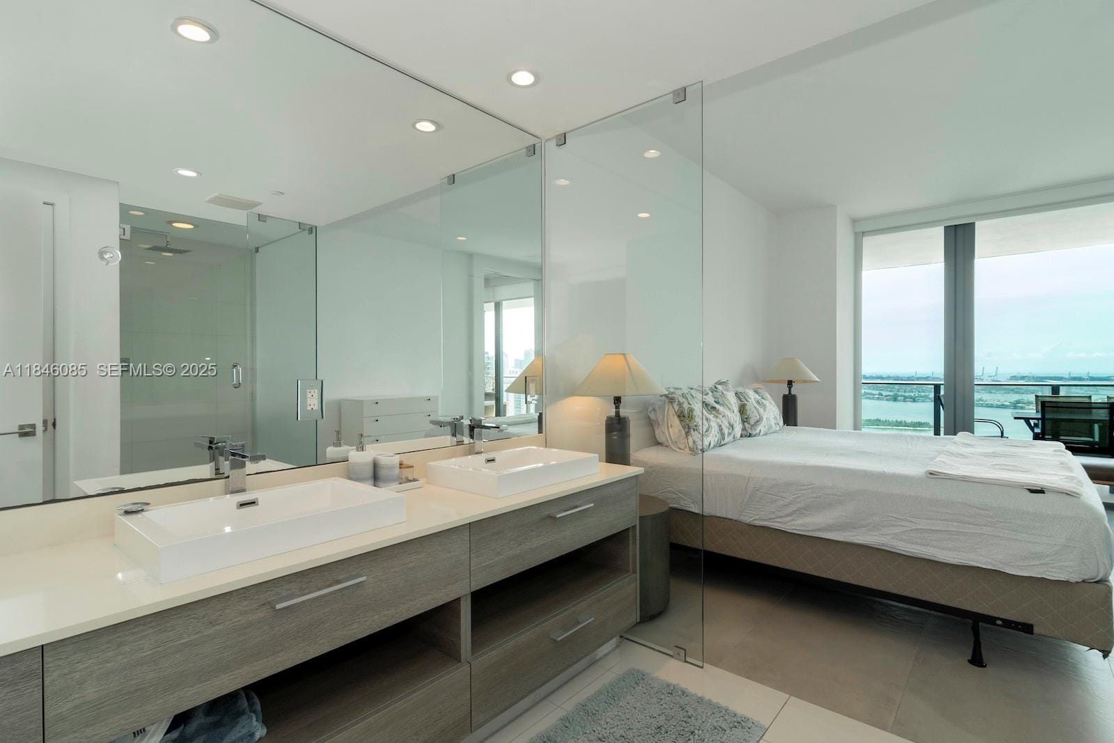 650 NE 32nd Street 4206, Miami, FL 33137 photo 21