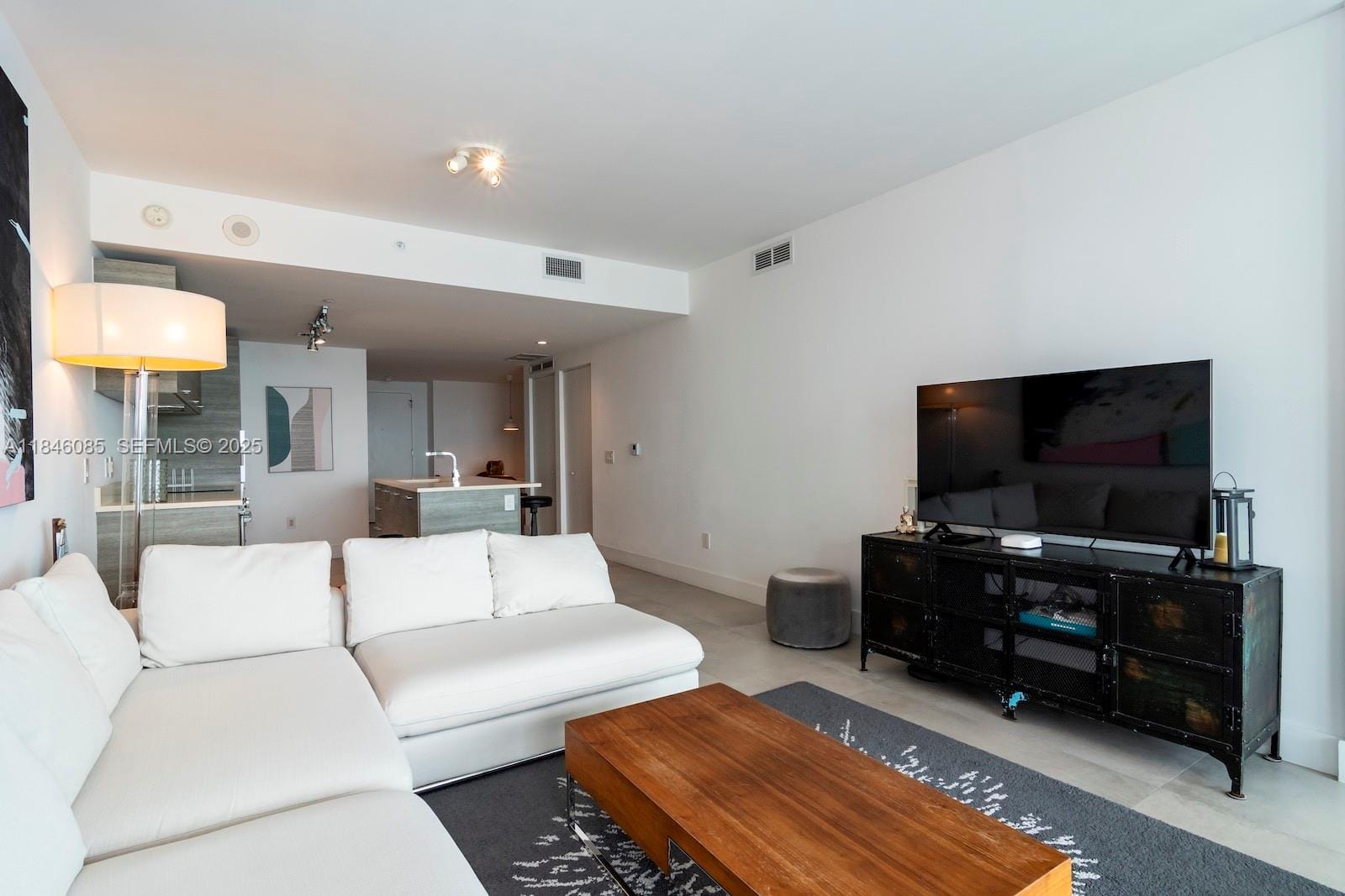 650 NE 32nd Street 4206 — photo 7