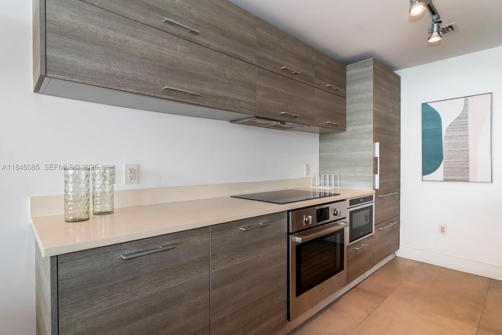 650 NE 32nd Street 4206 — photo 10