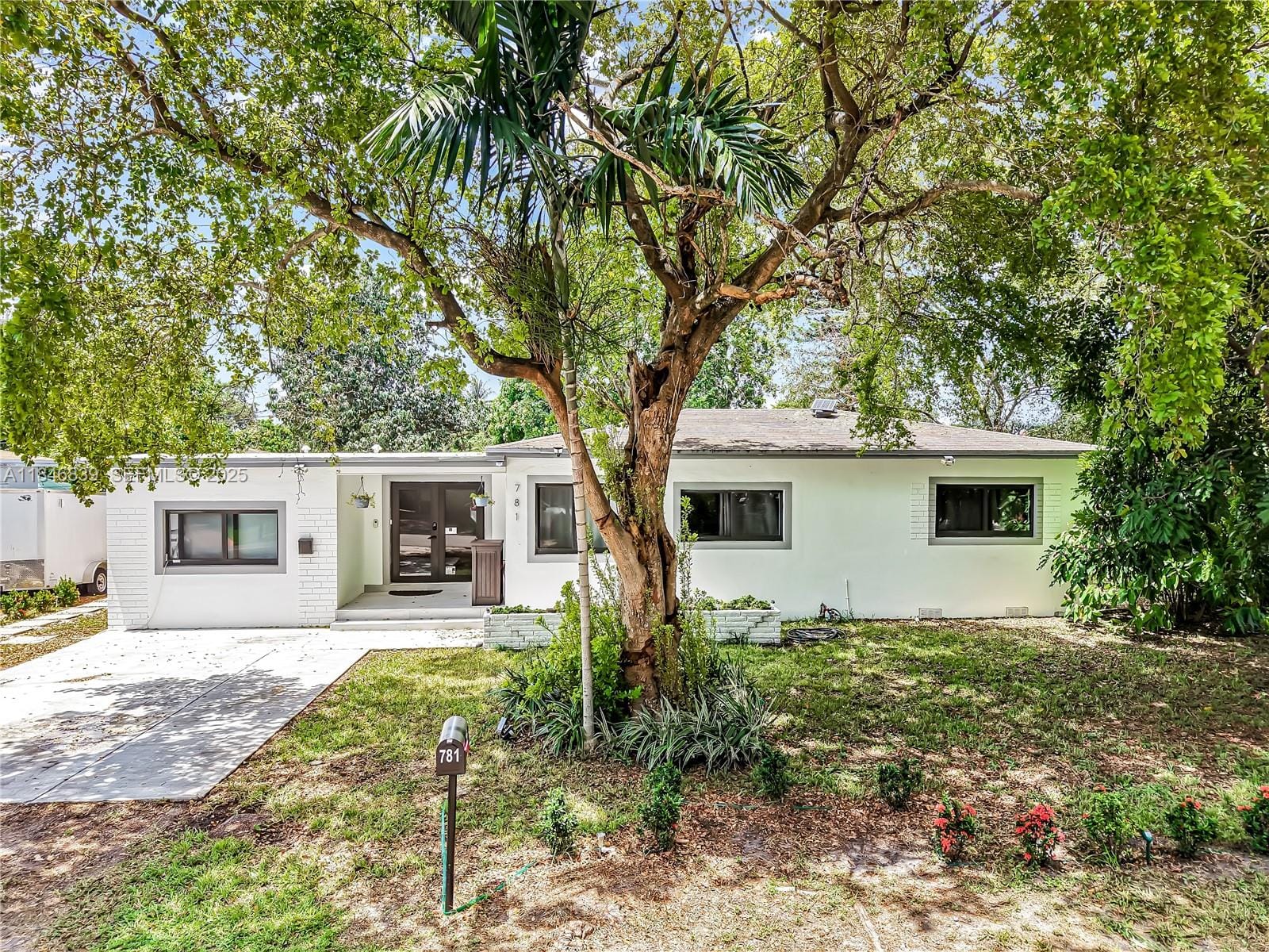 781 NE 162nd Street, Miami, FL 33162
