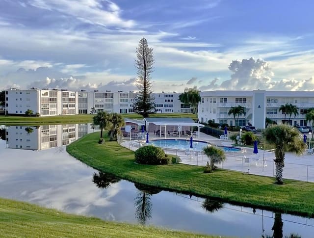 265 Wellington J, sold in Wellington Condos, West Palm Beach, FL