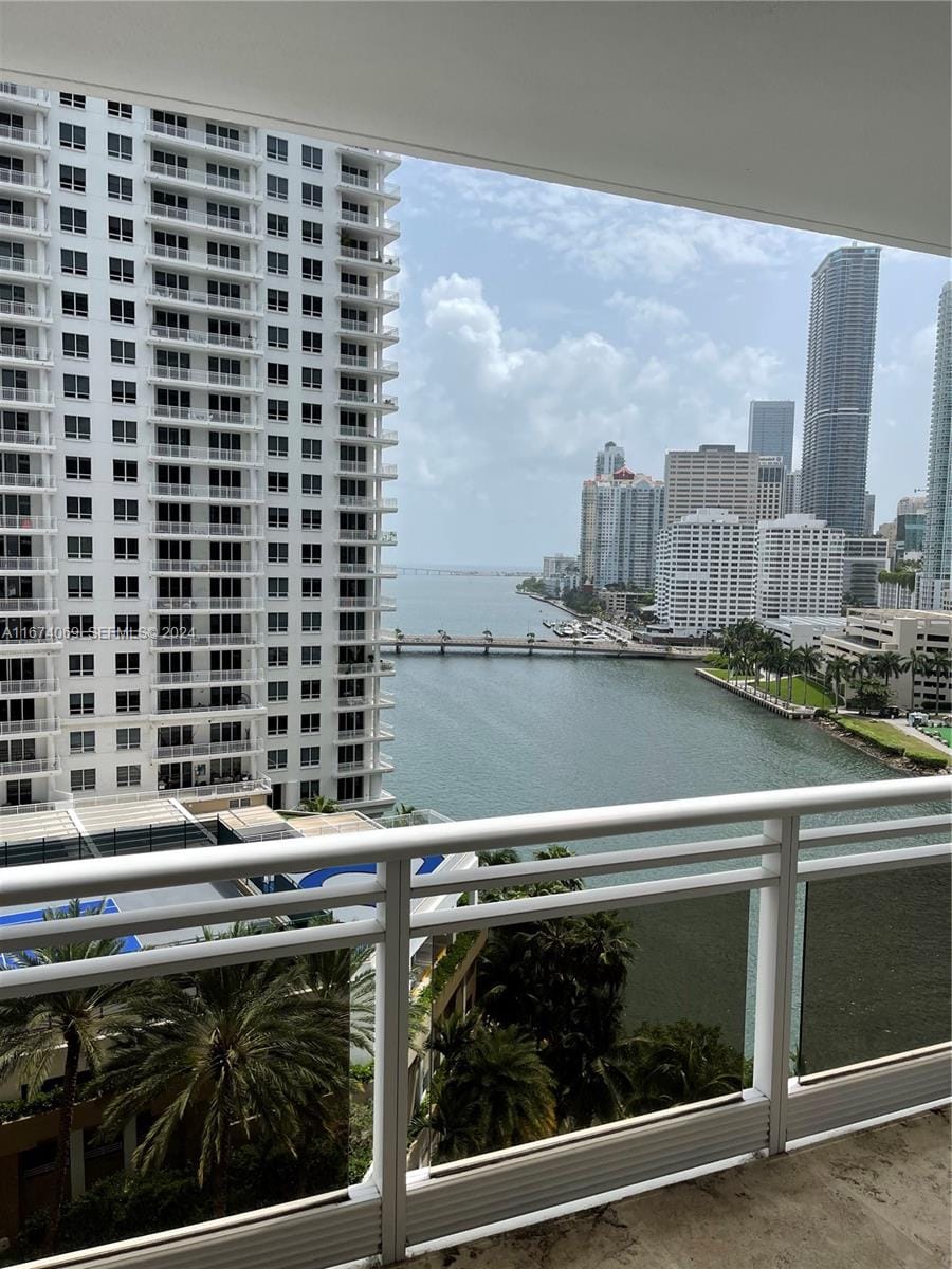 901 Brickell Key Boulevard 1103, Miami, FL 33131 photo 2