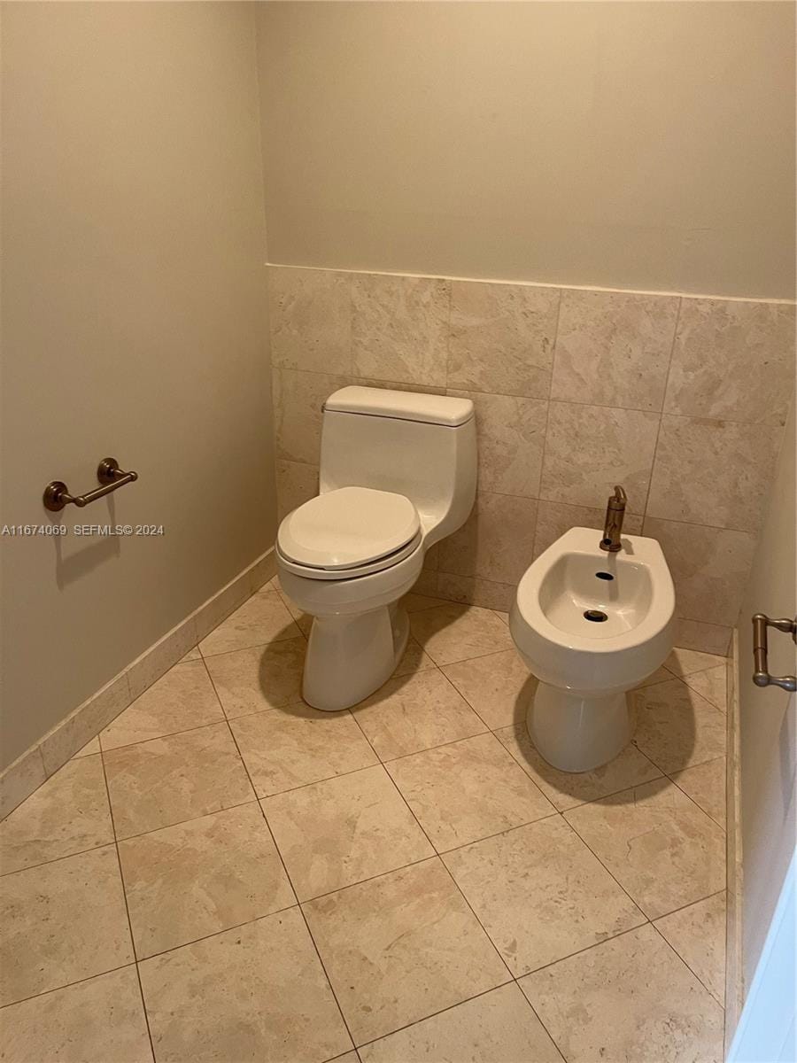 901 Brickell Key Boulevard 1103, Miami, FL 33131 photo 13