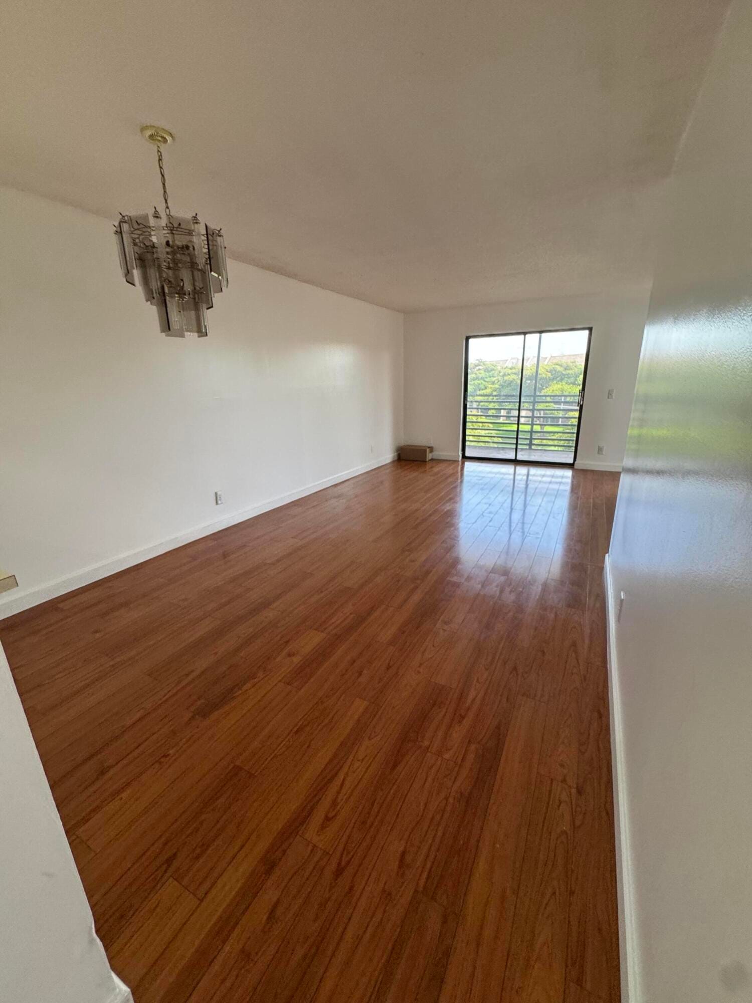 10304 Sunrise Lakes Blvd 312 — photo 4