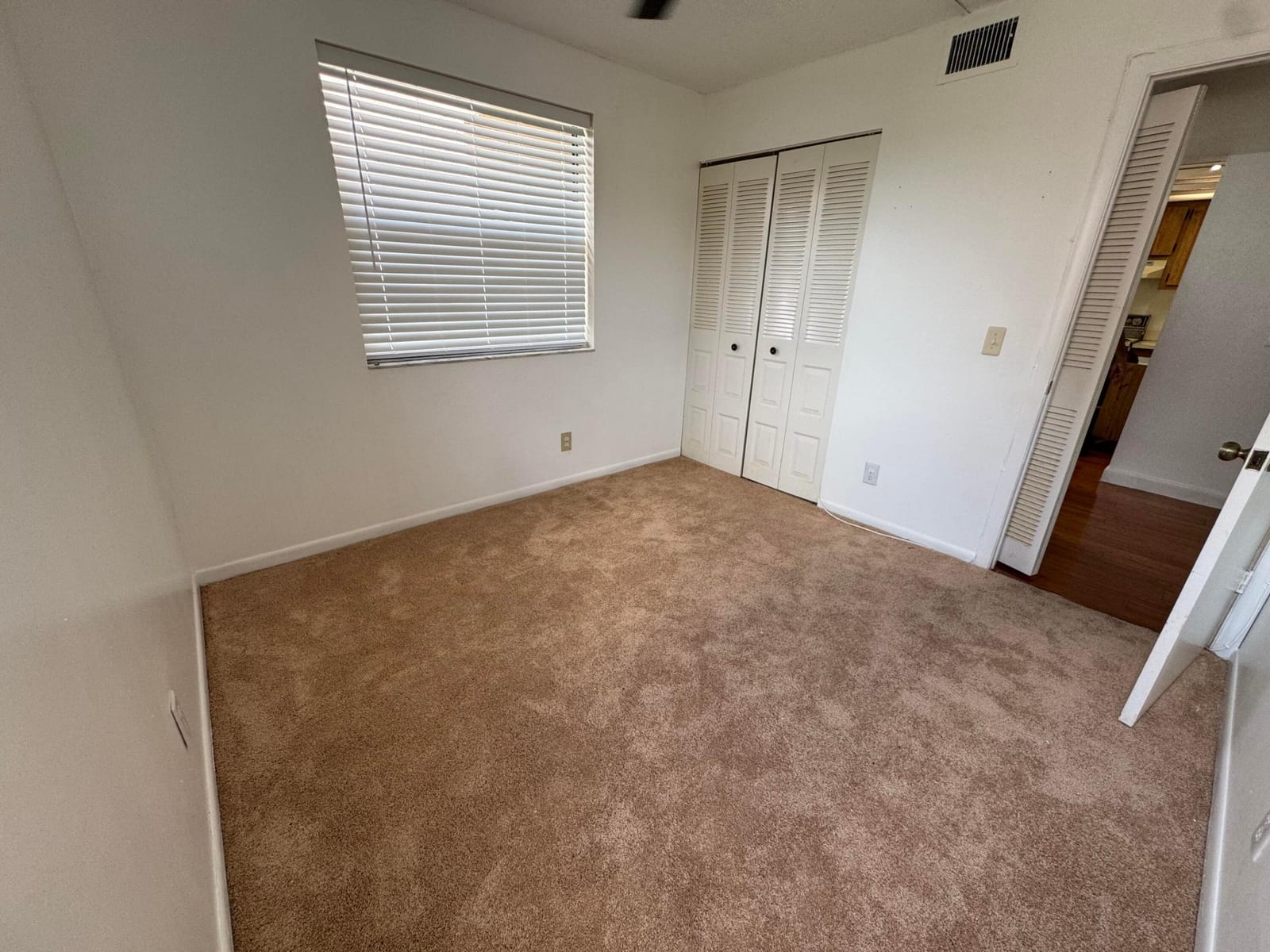 10304 Sunrise Lakes Blvd 312 — photo 5
