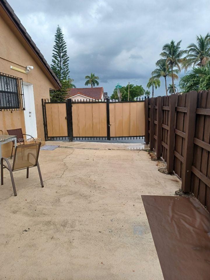 8889 NW 115th Street, Hialeah Gardens, FL 33018 photo 12
