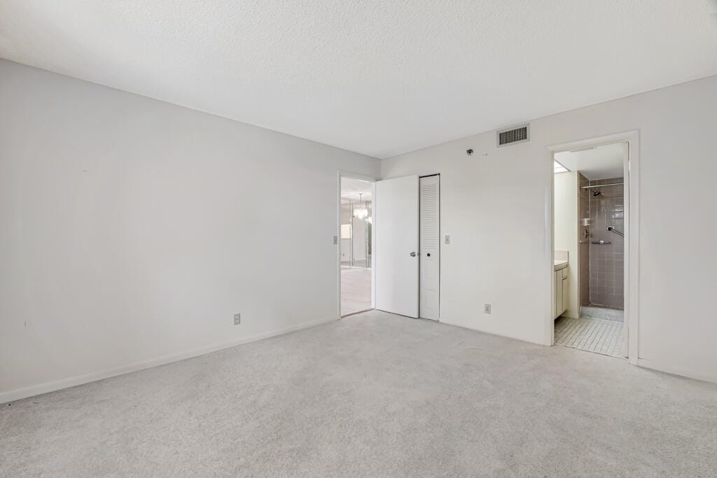 4640 Lucerne Lakes Boulevard 206, Lake Worth, FL 33467 photo 15