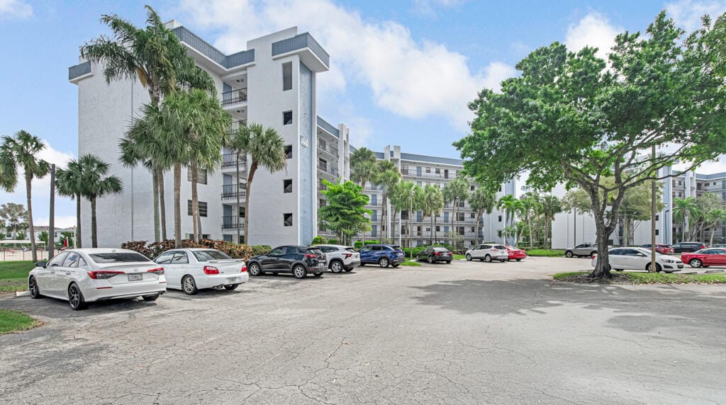 4640 Lucerne Lakes Boulevard 206, Lake Worth, FL 33467 photo 29
