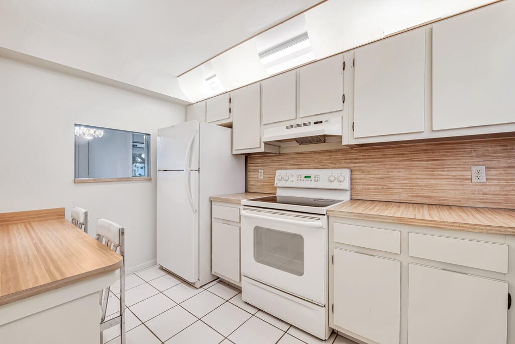 4640 Lucerne Lakes Boulevard 206 — photo 4