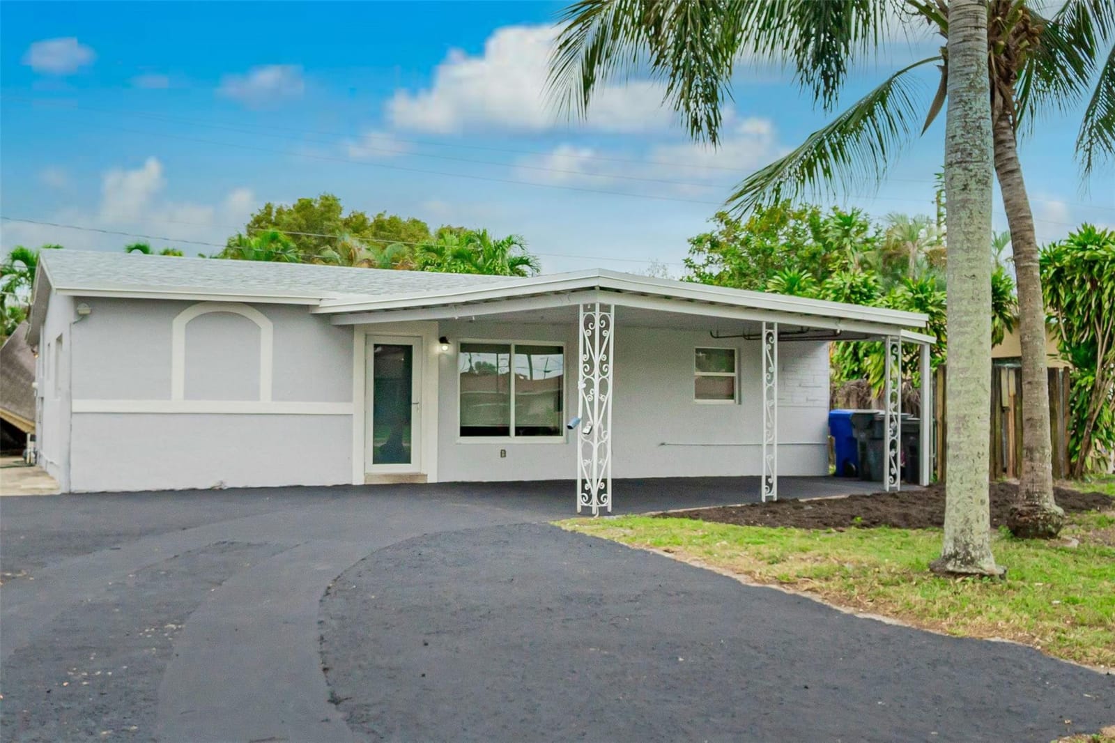 6830 Thomas Street, Hollywood, FL 33024