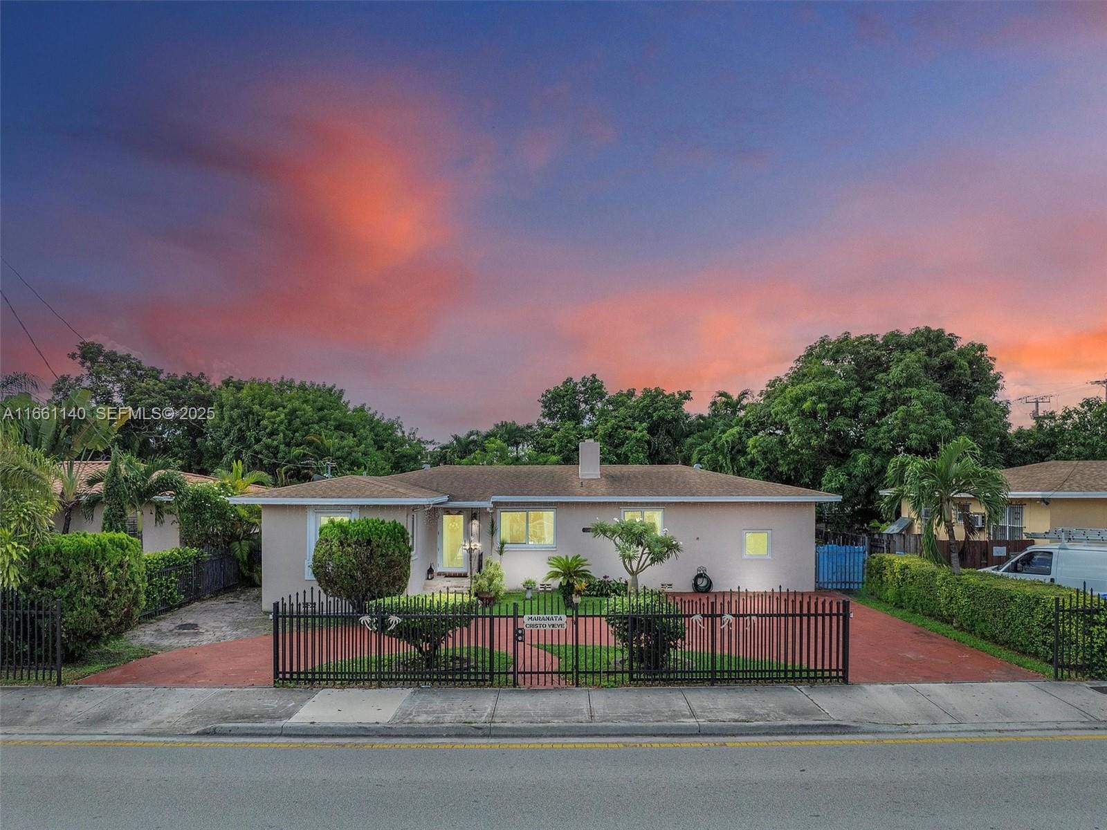 2380 SW 7th Street, Miami, FL 33135