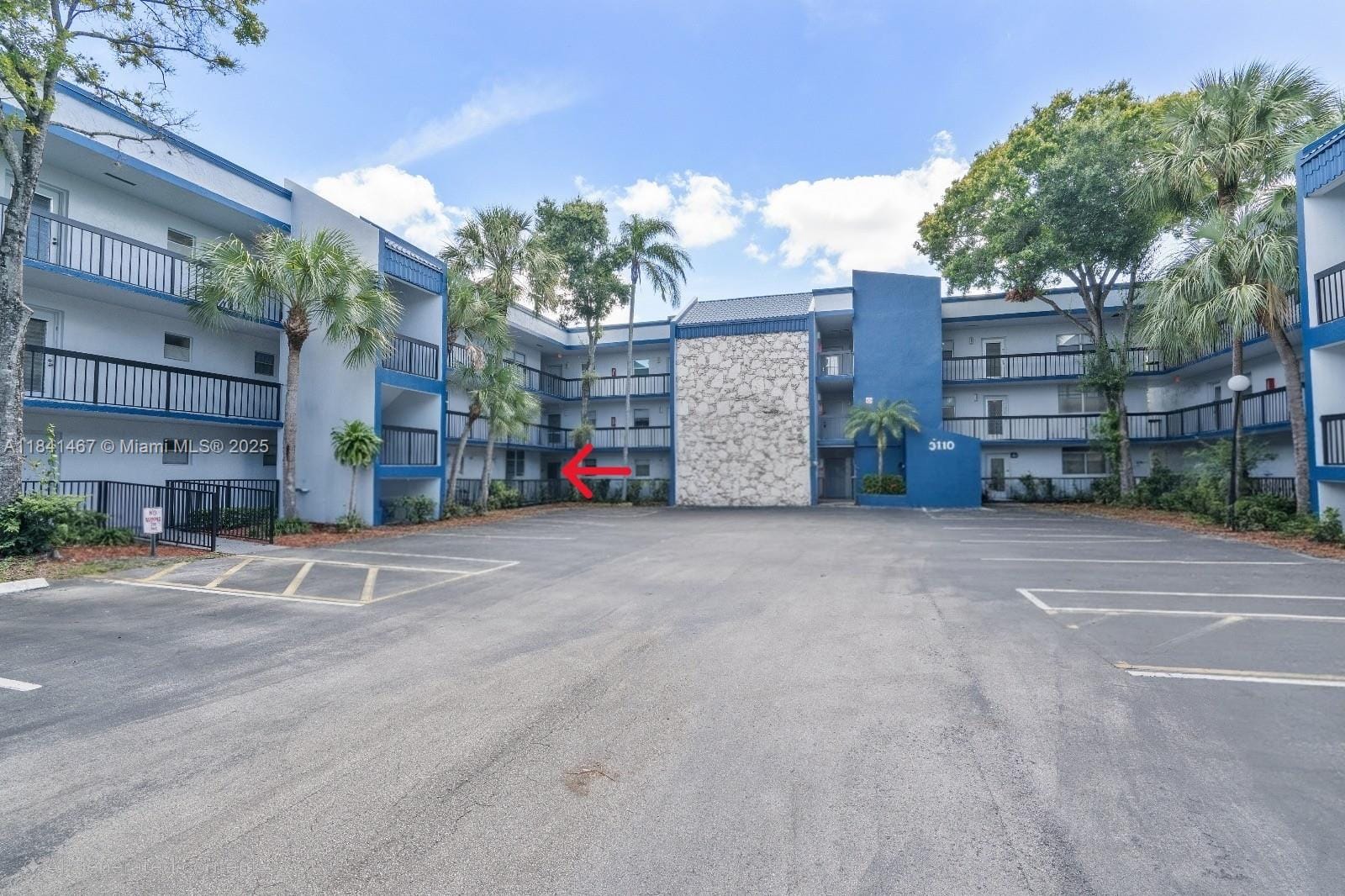3110 Holiday Springs Boulevard 105, Margate, FL 33063
