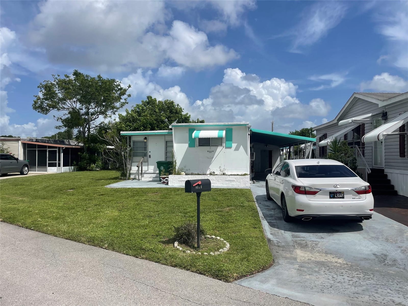 8721 SW 22nd Street, Davie, FL 33324