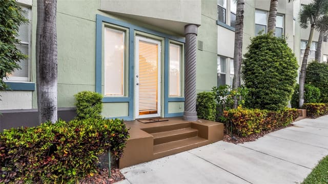 533 NE 3rd Avenue 132, sold in Sole At Fort Lauderdale, Fort Lauderdale, FL