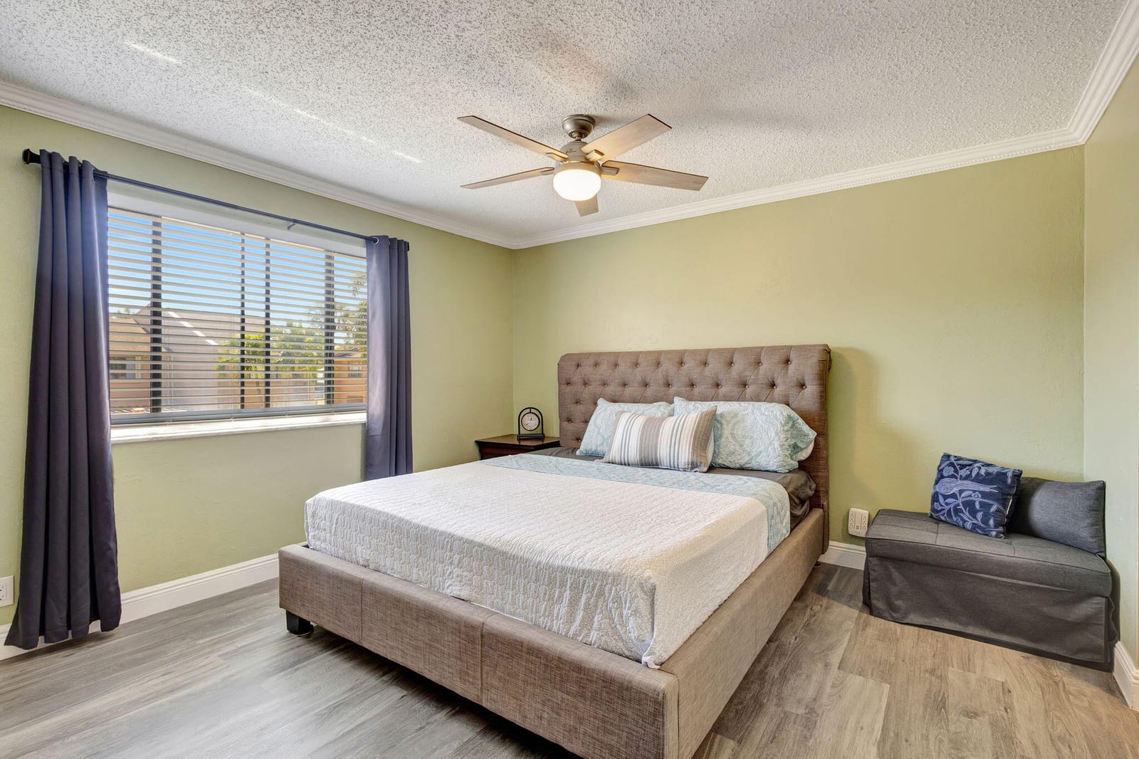 139 Sparrow Drive 4h, Royal Palm Beach, FL 33411 photo 16