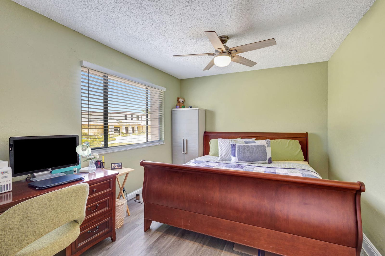 139 Sparrow Drive 4h, Royal Palm Beach, FL 33411 photo 26