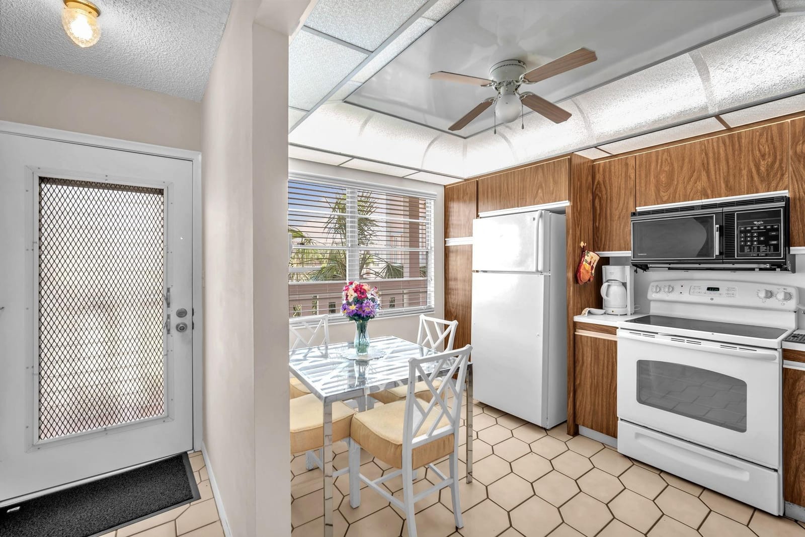 3302 Aruba Way C3 — photo 4