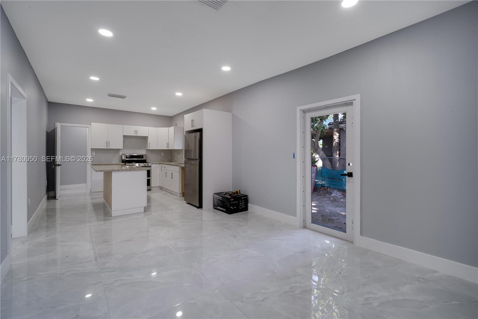 1114 SW 13th Court — photo 7