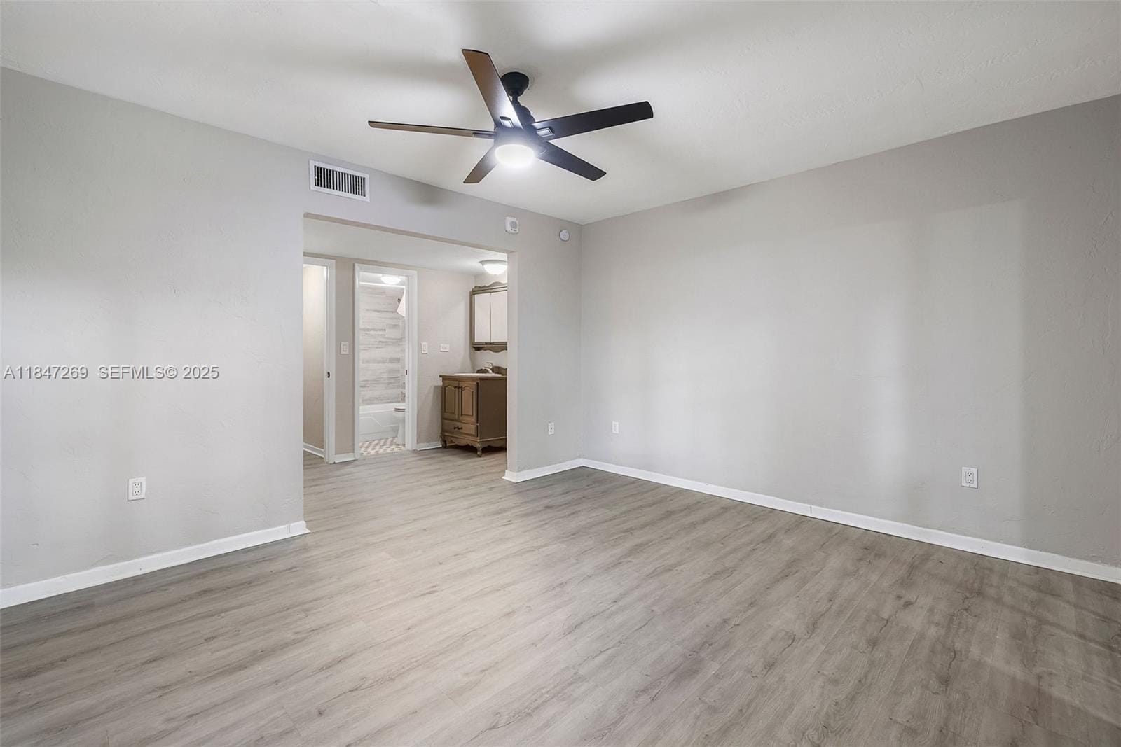 1205 Mariposa Avenue 320, Coral Gables, FL 33146 photo 30