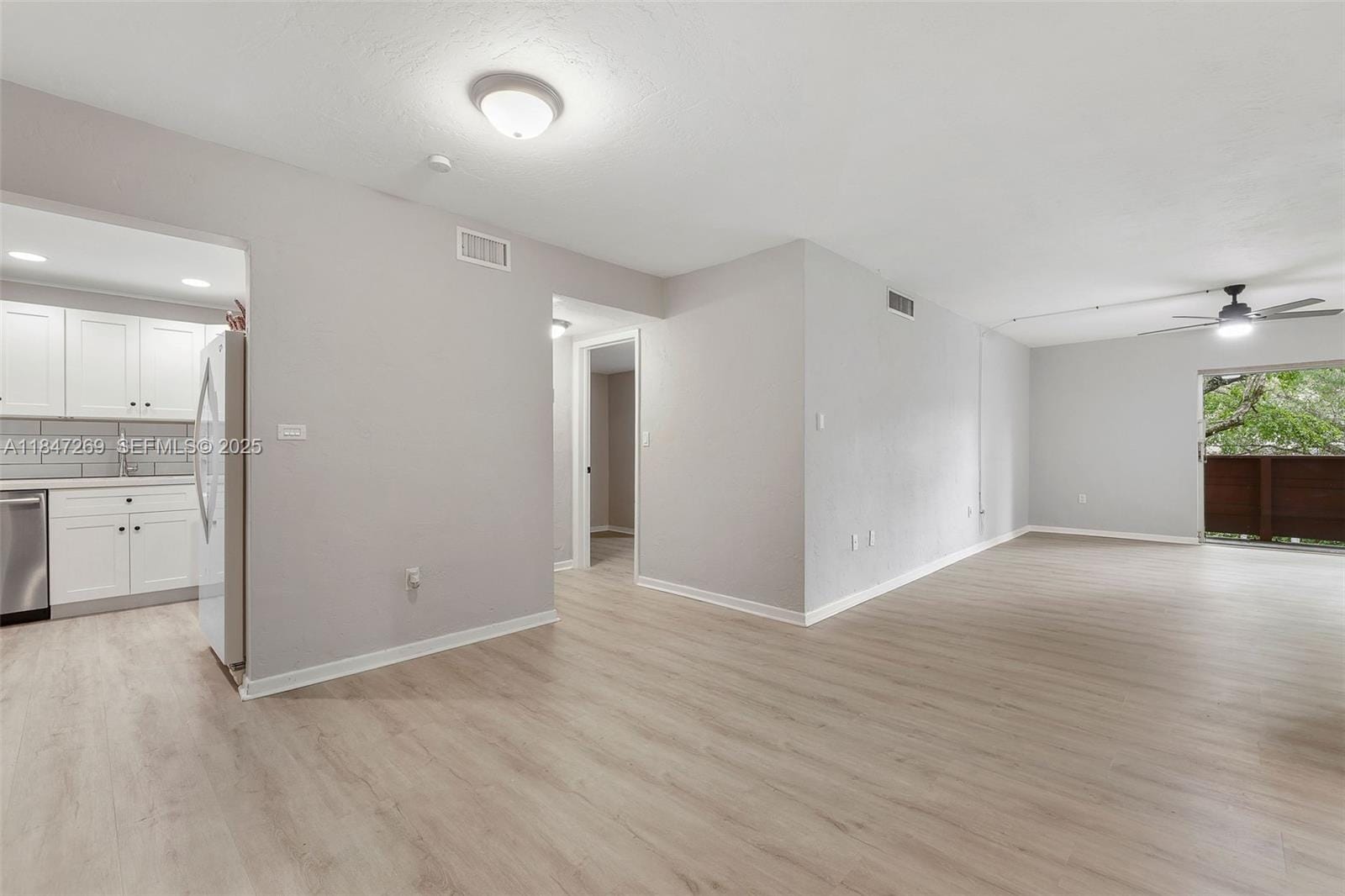 1205 Mariposa Avenue 320, Coral Gables, FL 33146 photo 6