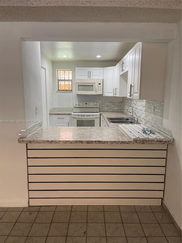 1810 W 56th Street 3127, sold in Palm-East Gardens Condo, Hialeah, FL