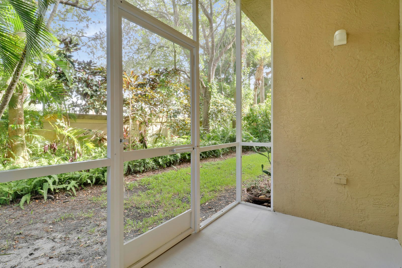 110 Lighthouse Circle A, Tequesta, FL 33469 photo 28