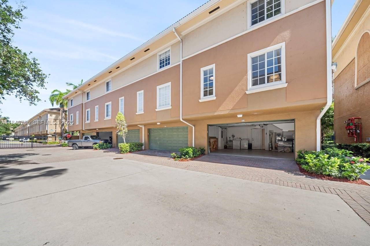 2861 NE 185th Street 305, Aventura, FL 33180 photo 3