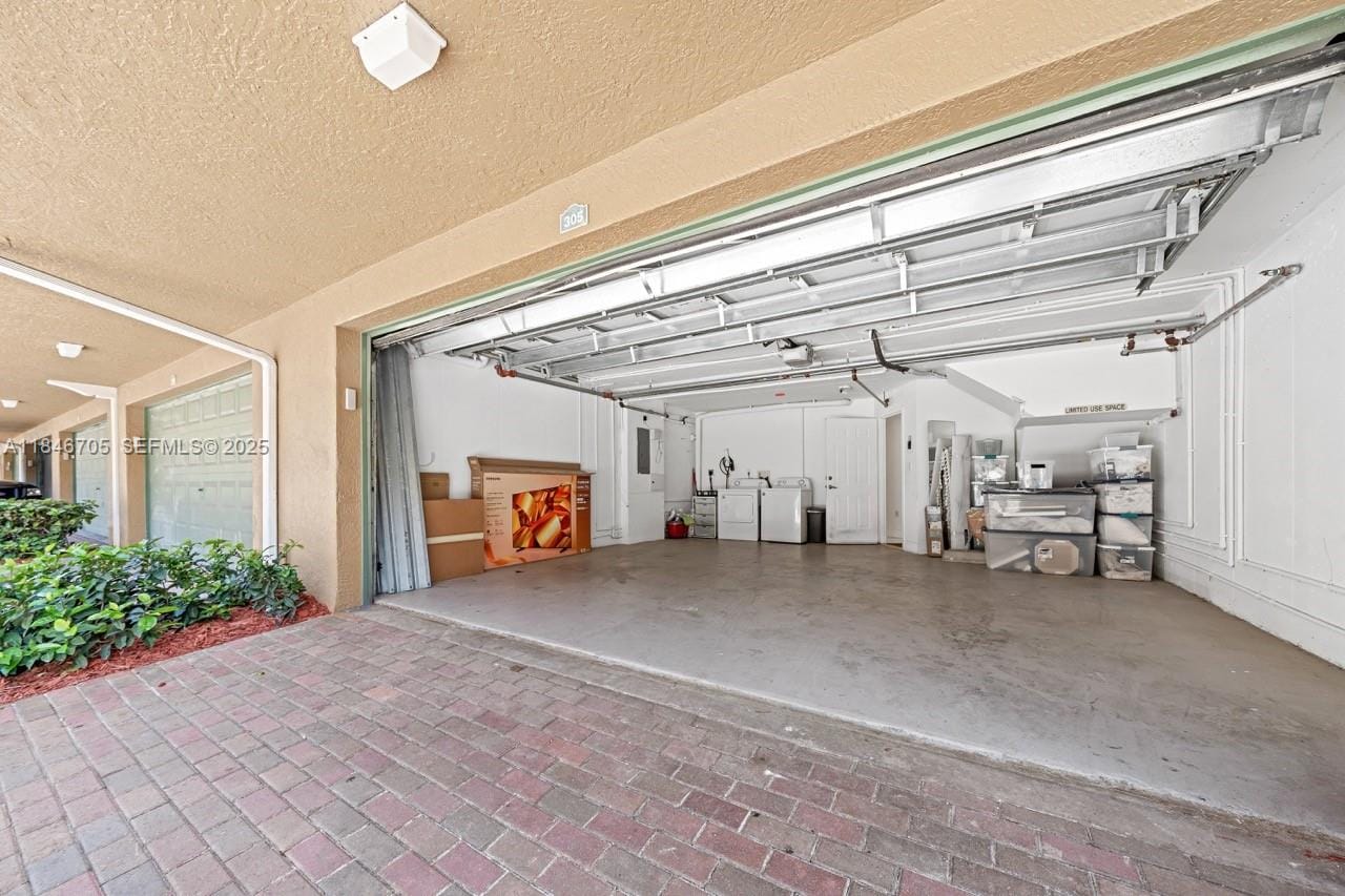 2861 NE 185th Street 305, Aventura, FL 33180 photo 21